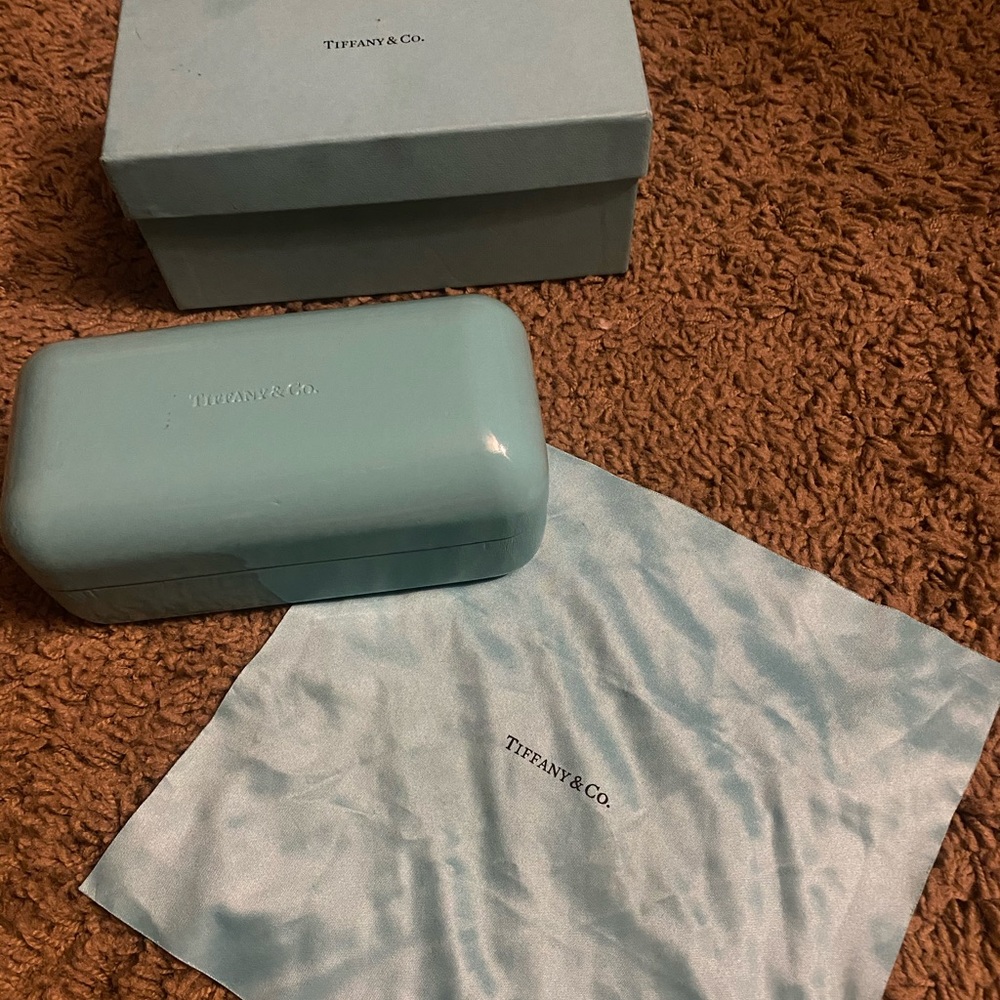 Tiffany’s sunglass case